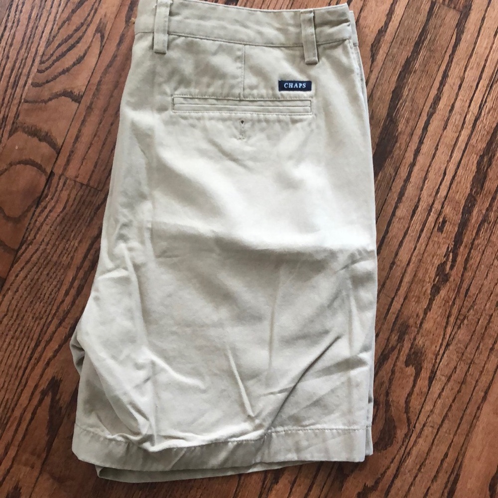 Khaki Chaps Chino Shorts 38 waist.